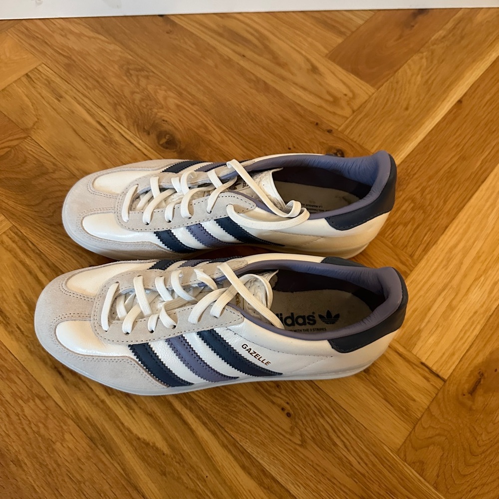 Adidas Gazelle Sneakers - barely worn!!!